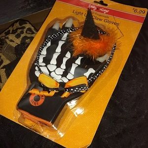Skeleton gloves